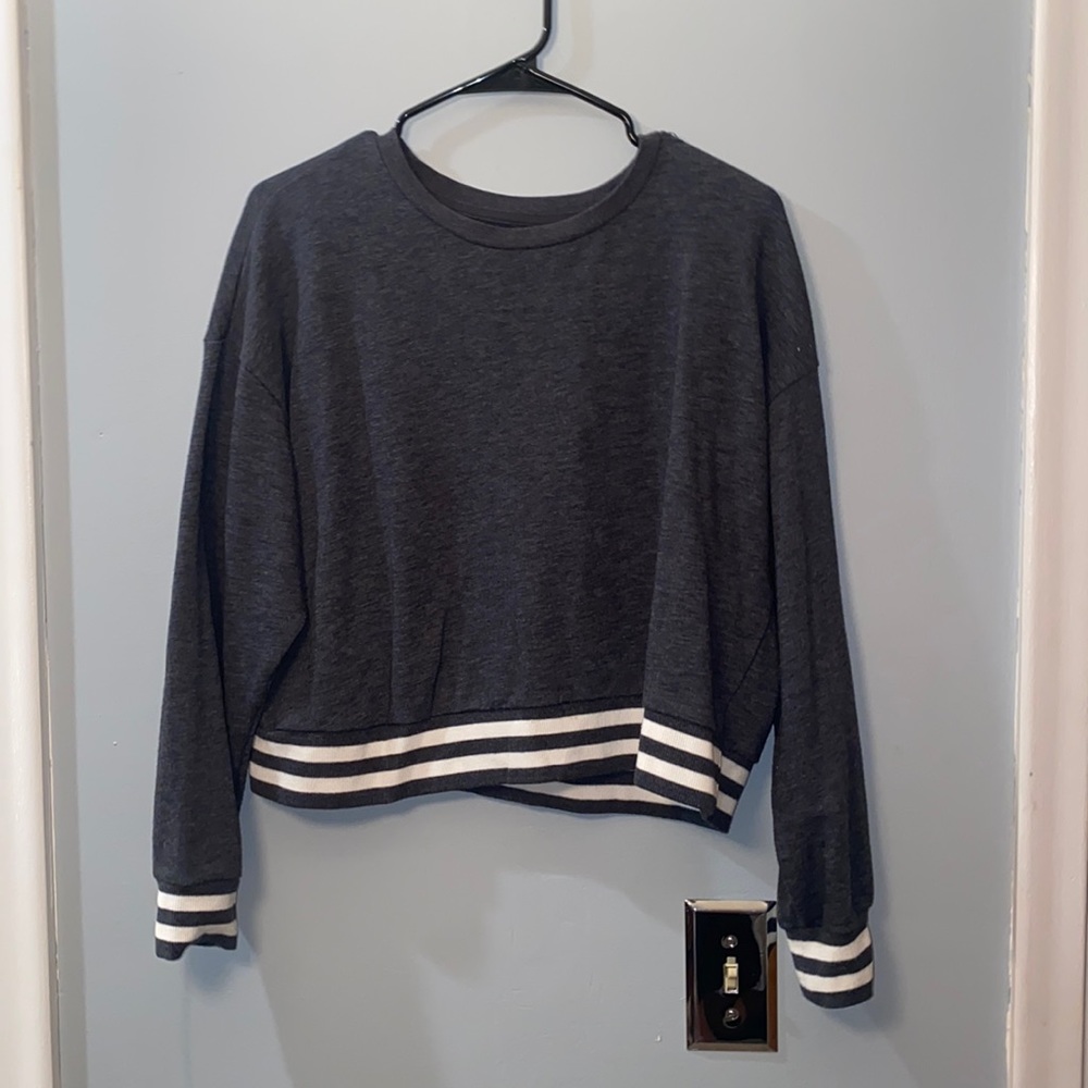 Cropped casual sweater